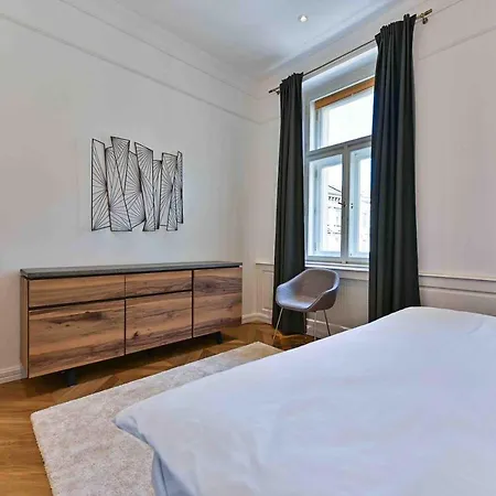 Апартаменты Wishlist Residences Mala Strana *